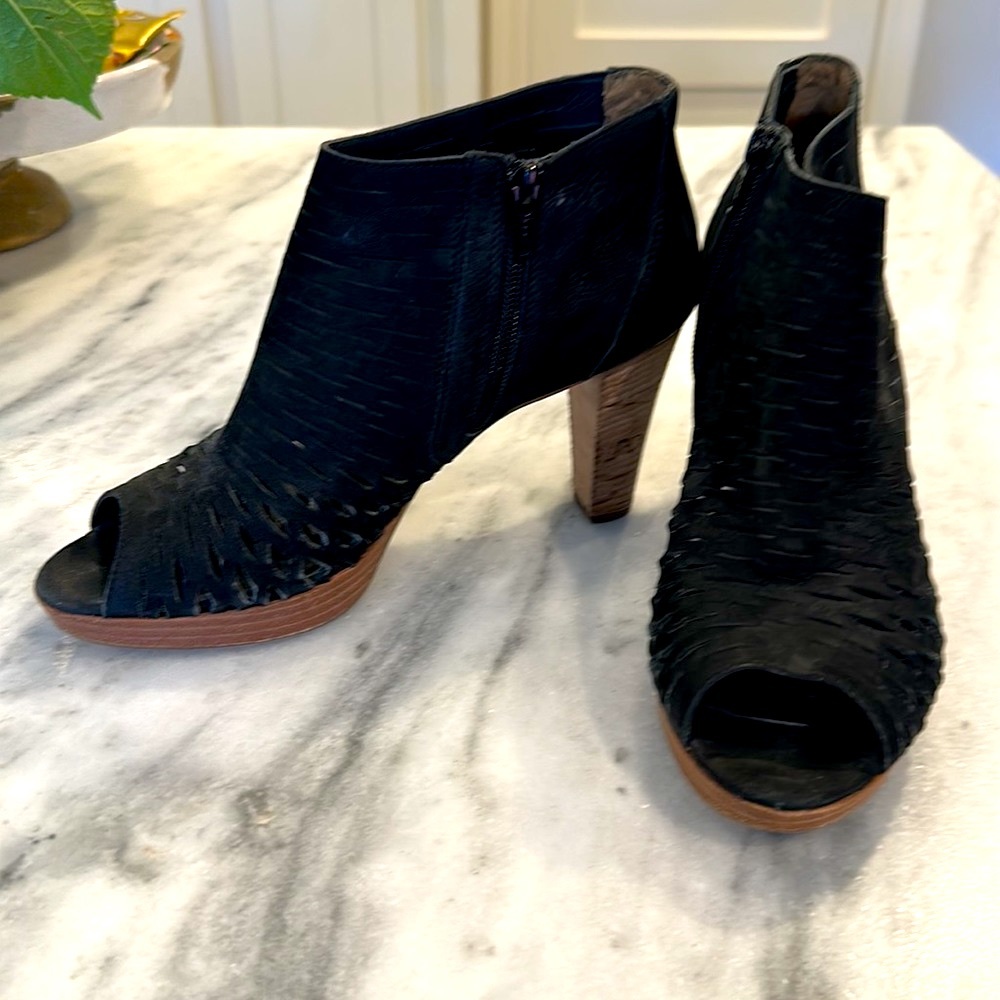 Paul Green Peep Toe platform high heel
